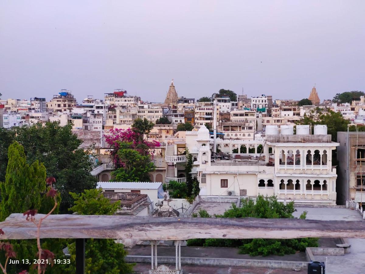 The Rustic Monk Hostel Udaipur Exterior photo