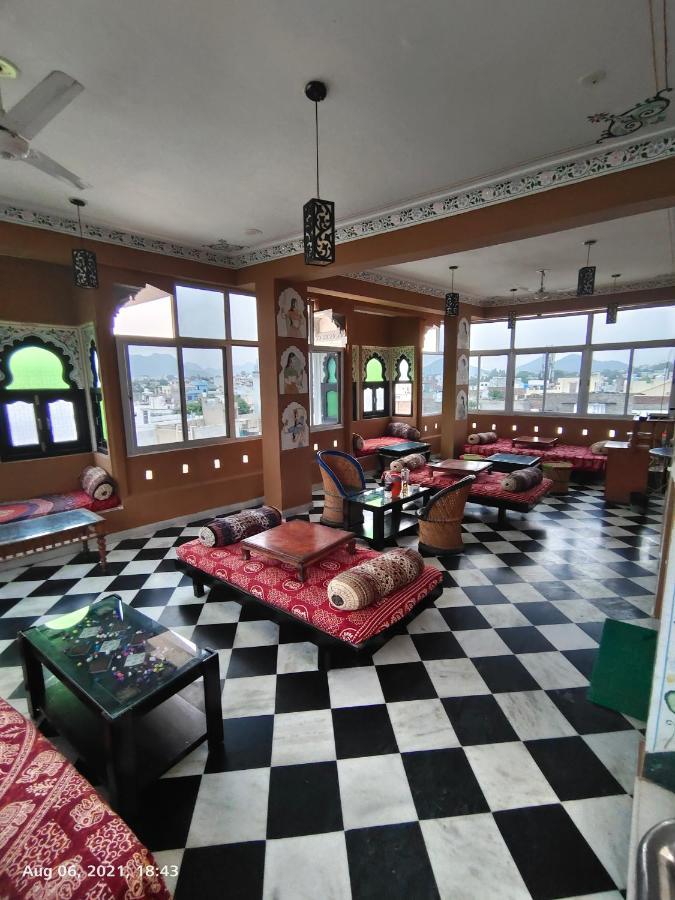 The Rustic Monk Hostel Udaipur Exterior photo
